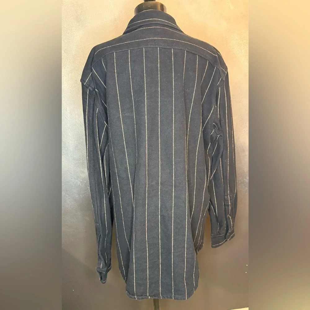 Banana Republic Men’s Standard Fit Heavyweight Button-Up Shirt XL Blue Pinstripe